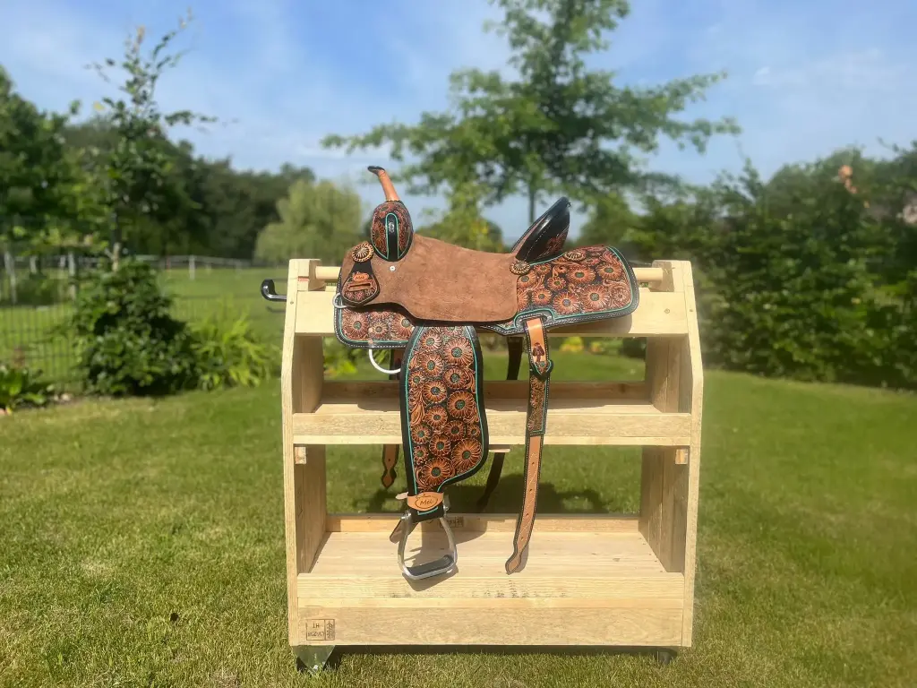 [MV3001] Western Saddle 'Flower'