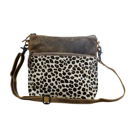 [MV8011] Feline Leather & Hair-on Bag