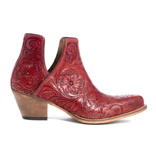 Western Moxie Scarlet